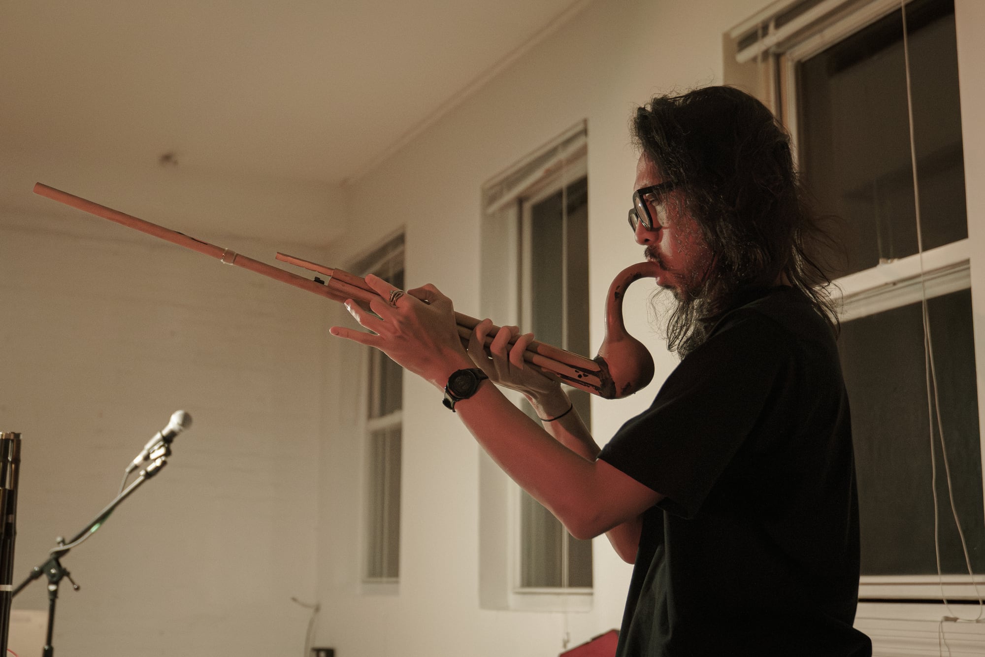 Guest performer with long-necked woodwind